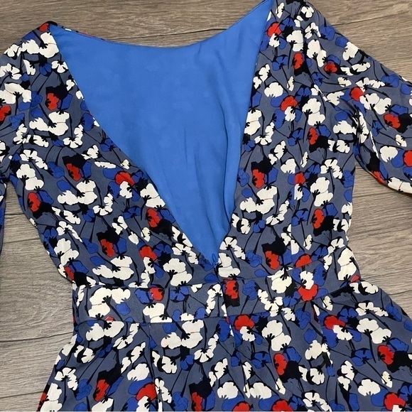 Glamorous Floral Romper Bell Sleeve Red Blue White Pockets Size S NWT. - Picture 8 of 8